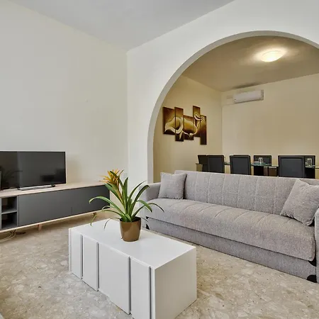 Family Fun Holiday House Is-Swieqi